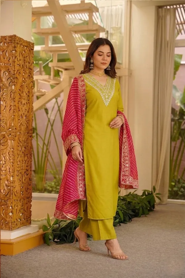 Green_Embroidered_Straight_Kurta_Set_For_Women