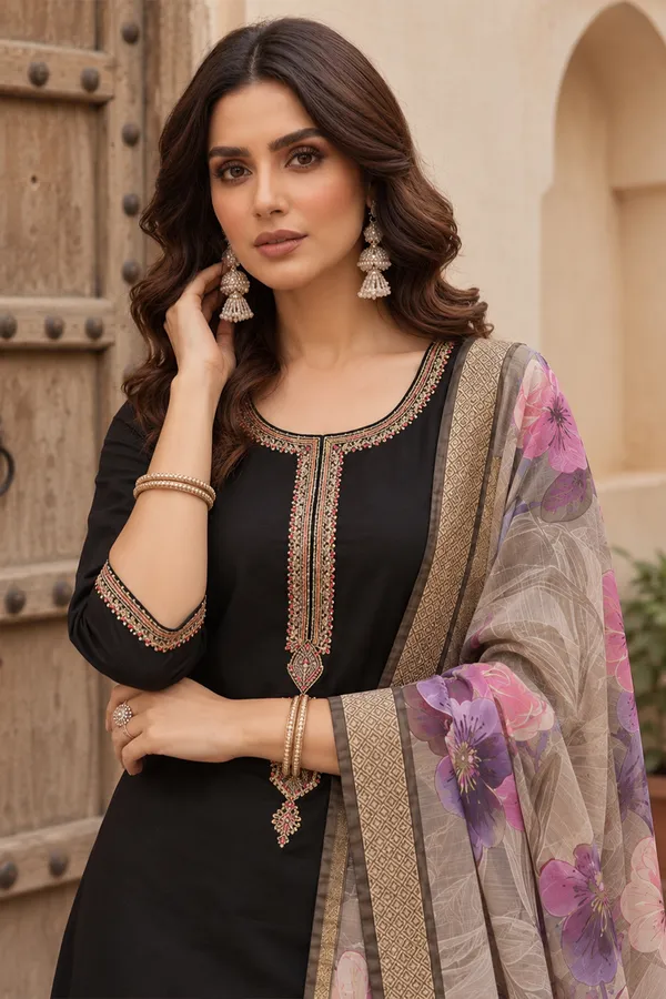 Black_Straight_Kurta_Set_For_Women