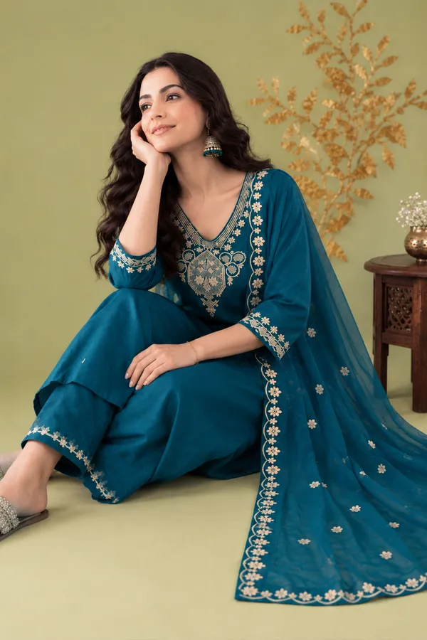 Teal_Embroidered_Straight_Ethnic_Suit_Set_For_Women