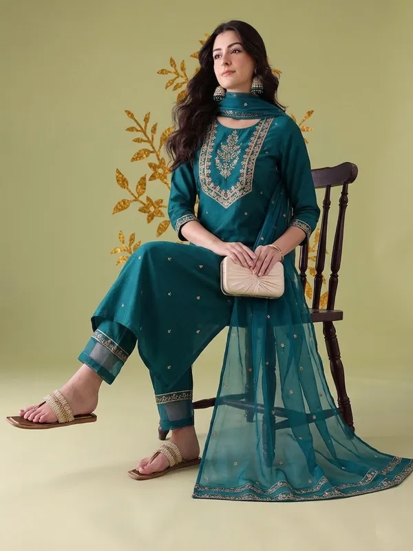 Teal_Embroidered_Straight_Kurta_Set_With_Dupatta_For_Women