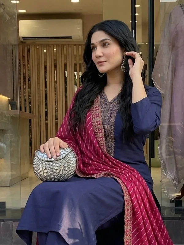 Navy_Embroidered_Straight_Kurta_Pant_Set_With_Dupatta_For_Women