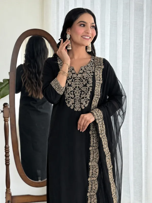 Black_Embroidered_Straight_Kurta_Set_For_Women