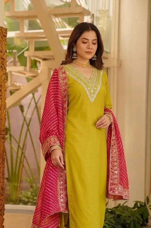 Green_Embroidered_Straight_Kurta_Set_For_Women