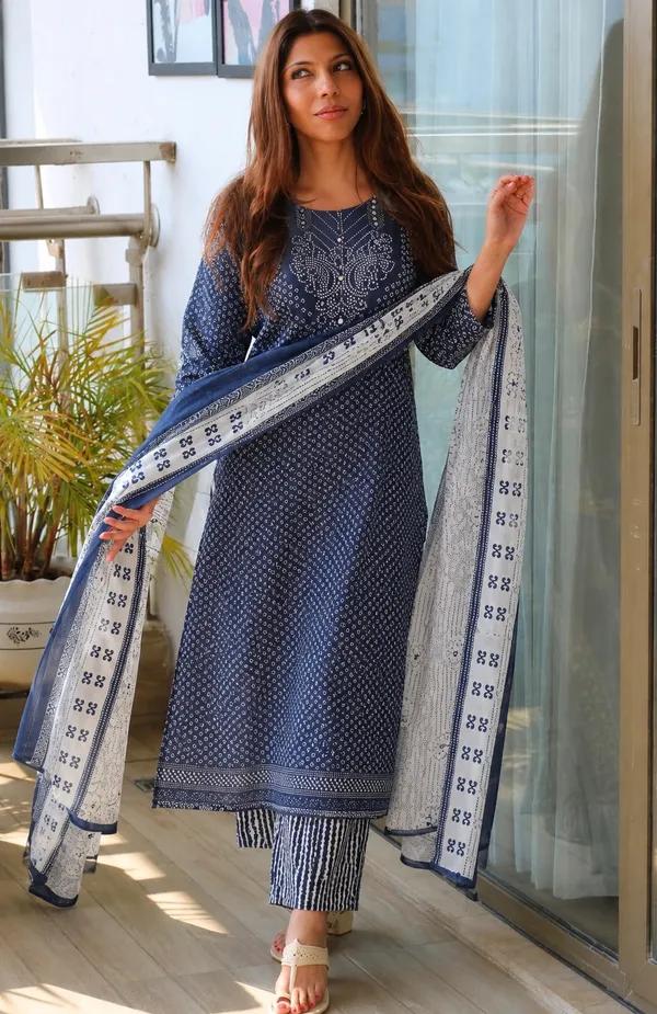 Navy_Printed_Straight_Kurta_Set_For_Women