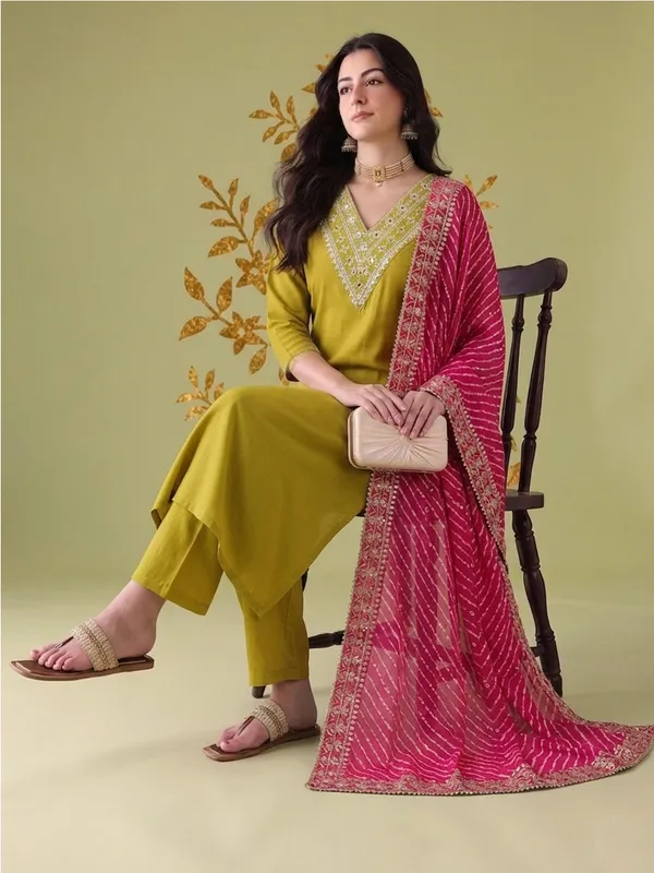 Green_Embroidered_Straight_Kurta_Set_For_Women