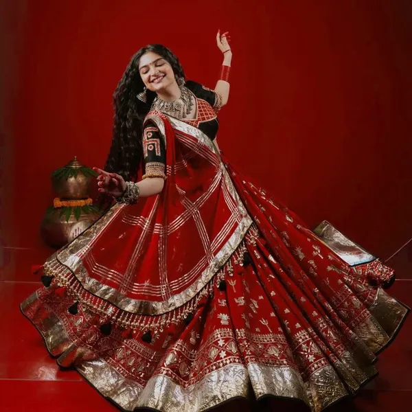 Red_Embroidered_Flared_Lehenga_Choli_for_Women