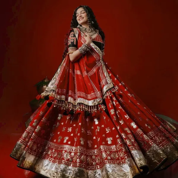 Red_Embroidered_Flared_Lehenga_Choli_for_Women