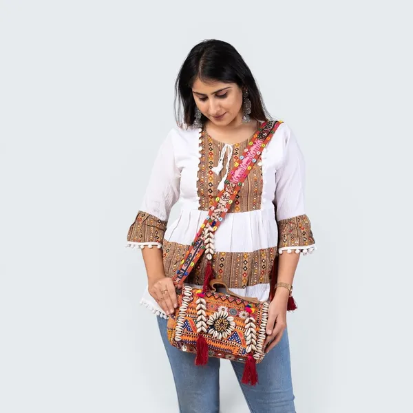 Patchwork_Cross_Body_Handbag_With_Detachable_Sling