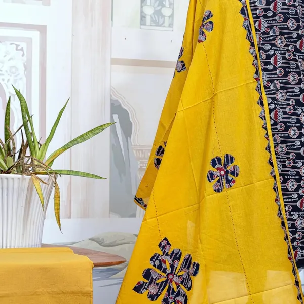 Ajrakh_Printed_Cotton_Unstitched_Dress_Material_For_Women