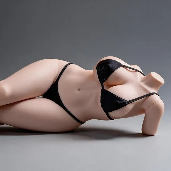 Black_Silicone_Realistic_Full_Body_Mannequin_For_Adults