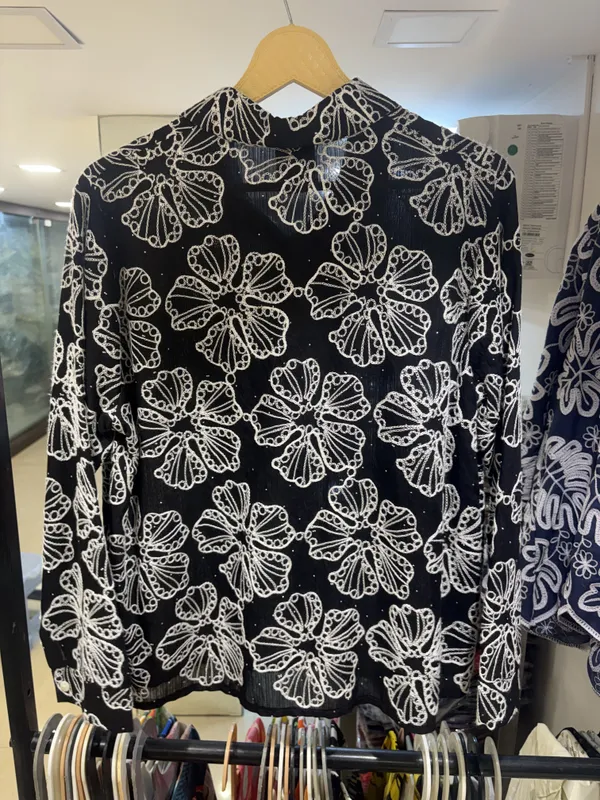 Black_Cotton_Relaxed_Fit_Floral_Print_Shirt_For_Women
