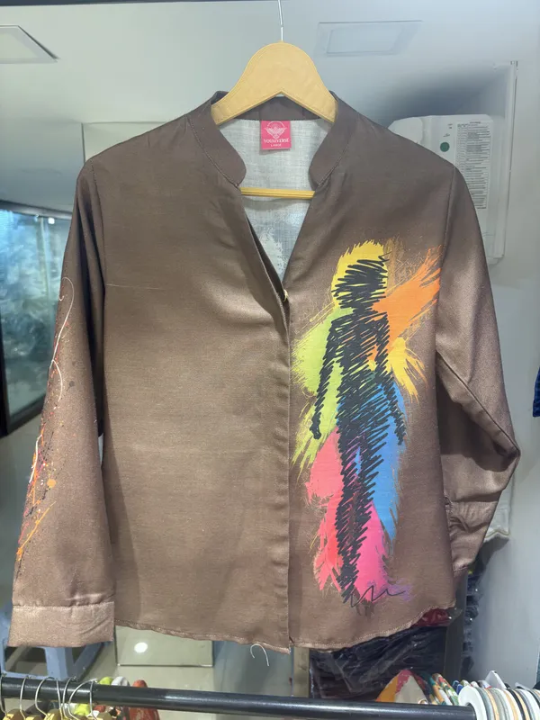 Brown_Linen_Cotton_Relaxed_Abstract_Art_Print_Shirt_For_Women