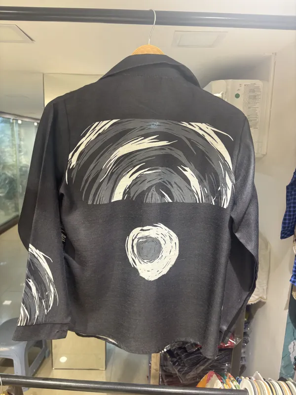 Black_Linen_Cotton_Relaxed_Abstract_Print_Shirt_For_Women