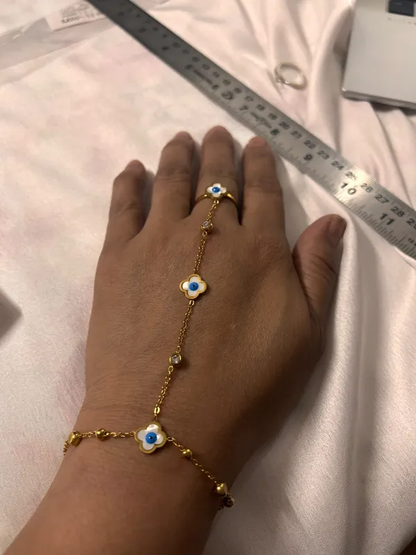 Gold_Stainless_Steel_Bracelet_/_Hand_Chain_For_Women