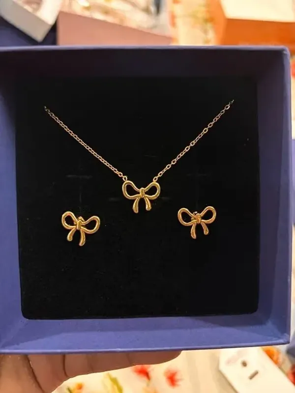 Gold_Stainless_Steel_Necklace_And_Earrings_Set_For_Women