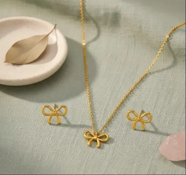 Gold_Stainless_Steel_Necklace_And_Earrings_Set_For_Women