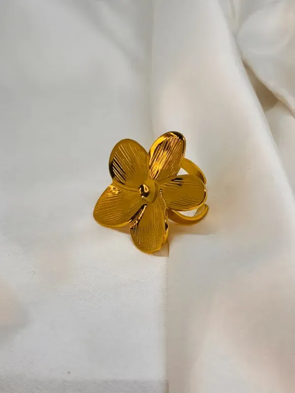 Gold_Stainless_Steel_Ring_For_Women