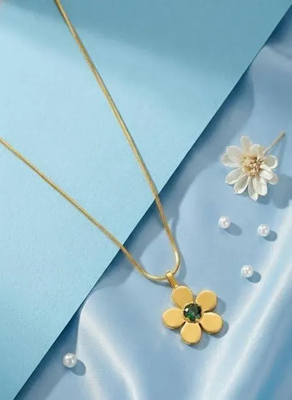 Gold_Stainless_Steel_Necklace_For_Women
