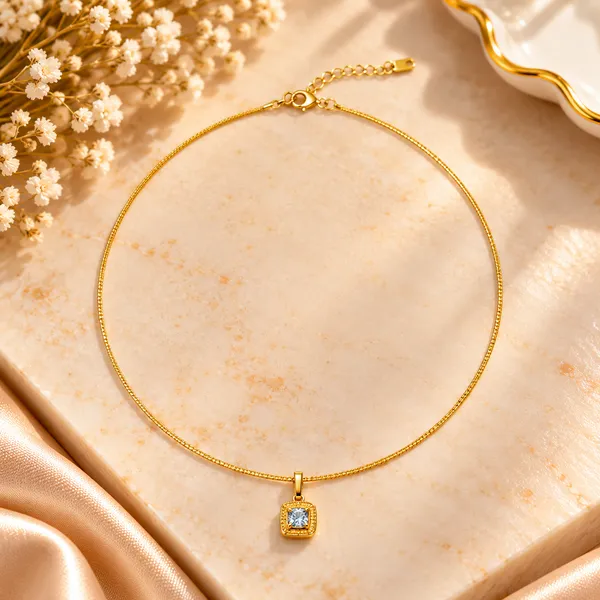 Gold_Stainless_Steel_Necklace_For_Women