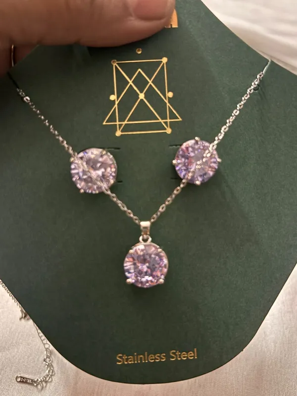 Silver_Copper_And_Crystal_Silver_Pvd_Plated_Necklace_For_Women