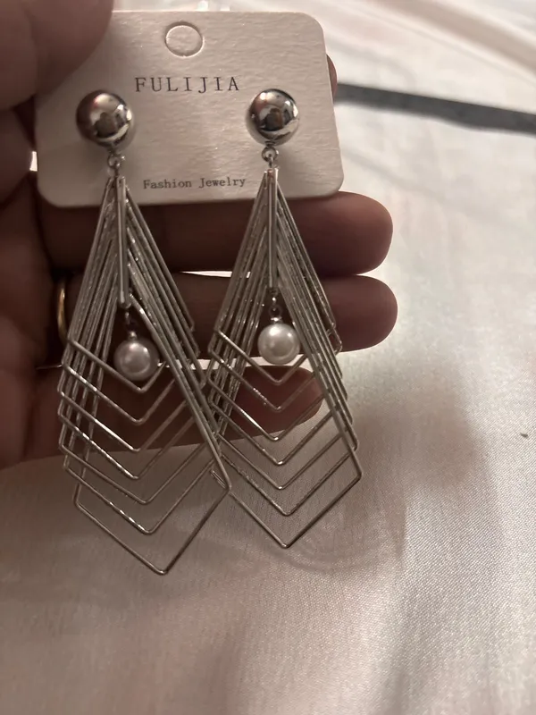 Silver_And_White_Stainless_Steel_Earrings_For_Women