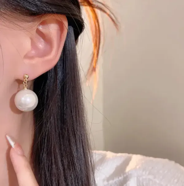 Gold_And_White_Alloy_Earrings_For_Women
