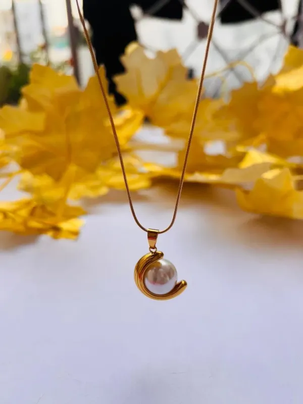 Gold_And_White_Stainless_Steel_Necklace_For_Women