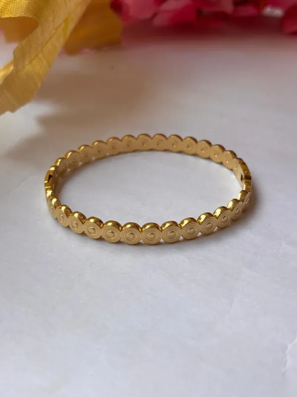 Stainless_Steel_Bracelet_For_Women