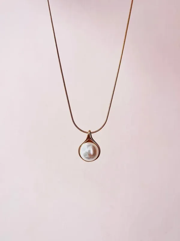 Gold_And_White_Stainless_Steel_Necklace_For_Women