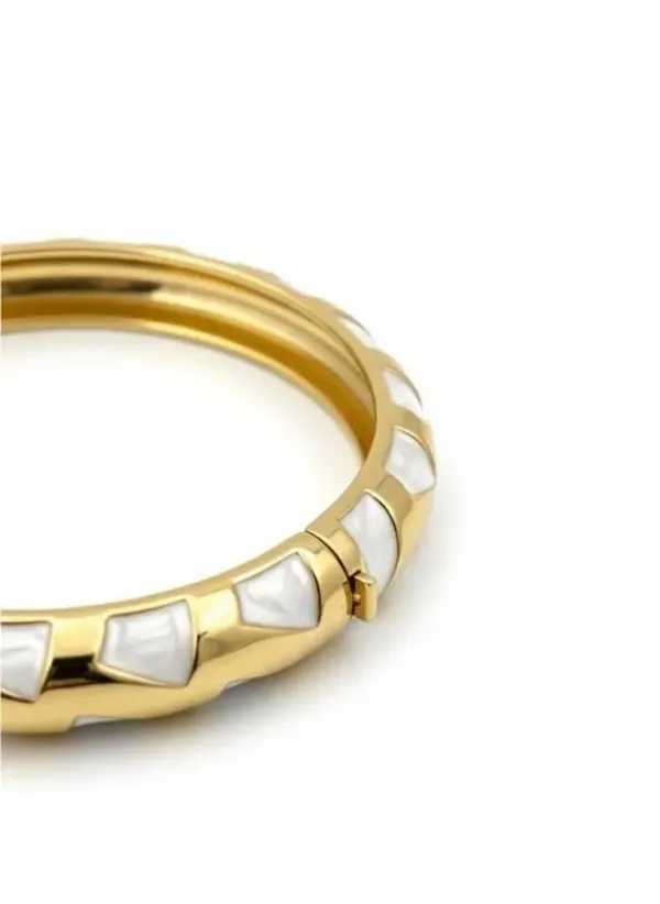 Gold_And_White_Copper_Bracelet_For_Women