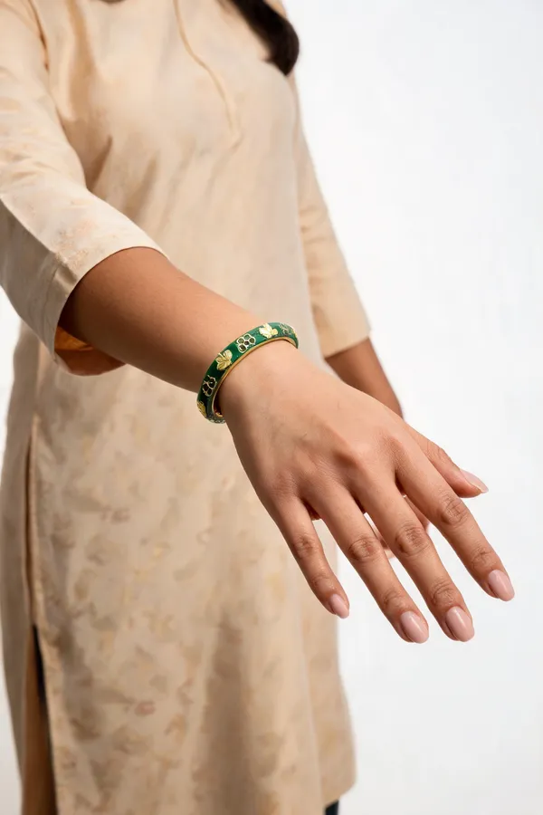 Gold_And_Green_Copper_Bracelet_For_Women