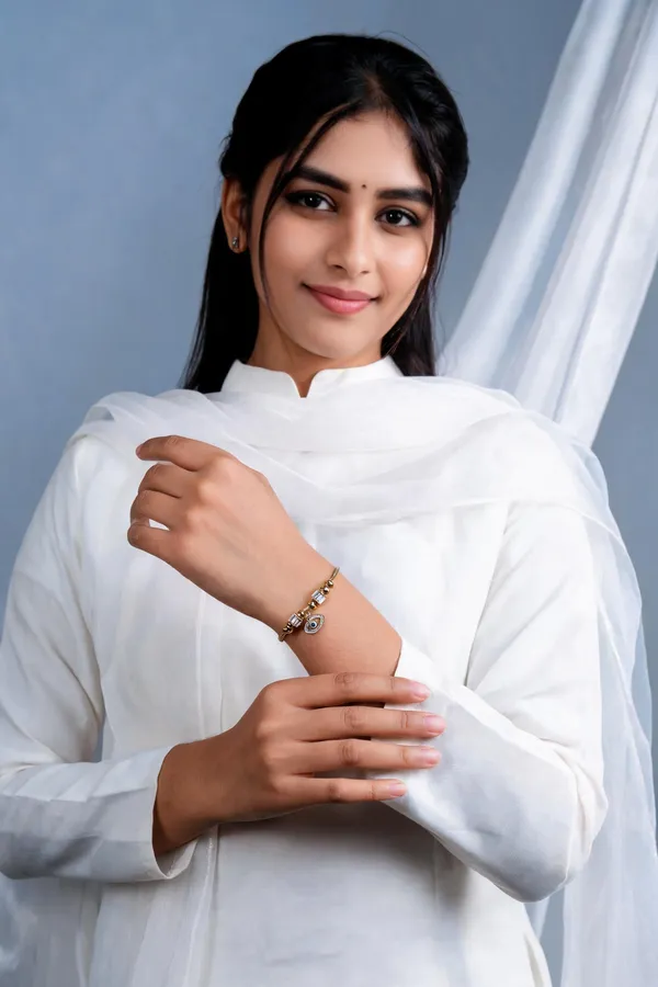 Gold_Stainless_Steel_Bracelet_For_Women