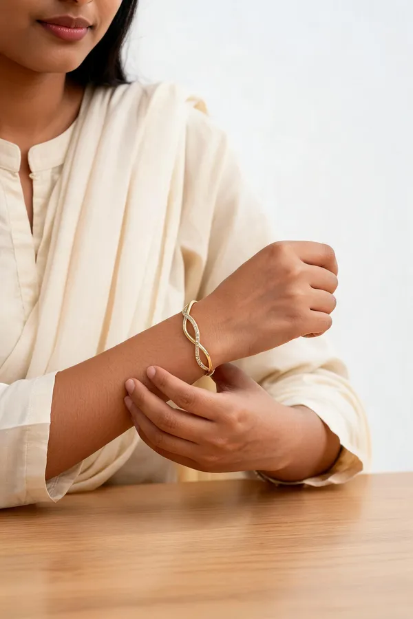 Gold_Stainless_Steel_Bracelet_For_Women