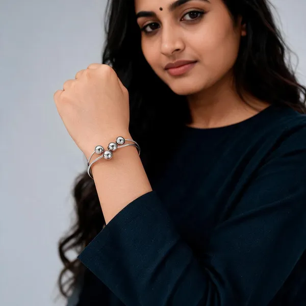 Silver_Stainless_Steel_Bracelet_For_Women