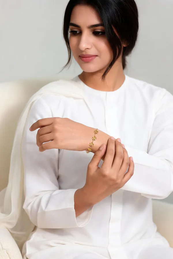 Gold_Stainless_Steel_Bracelet_For_Women