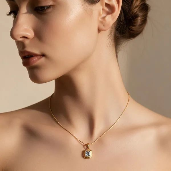 Gold_Stainless_Steel_Necklace_For_Women