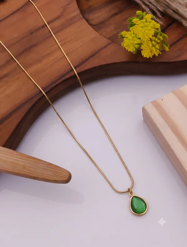 Gold_Brass_Green_Cat_Eye_Teardrop_Pendant_Necklace_For_Women