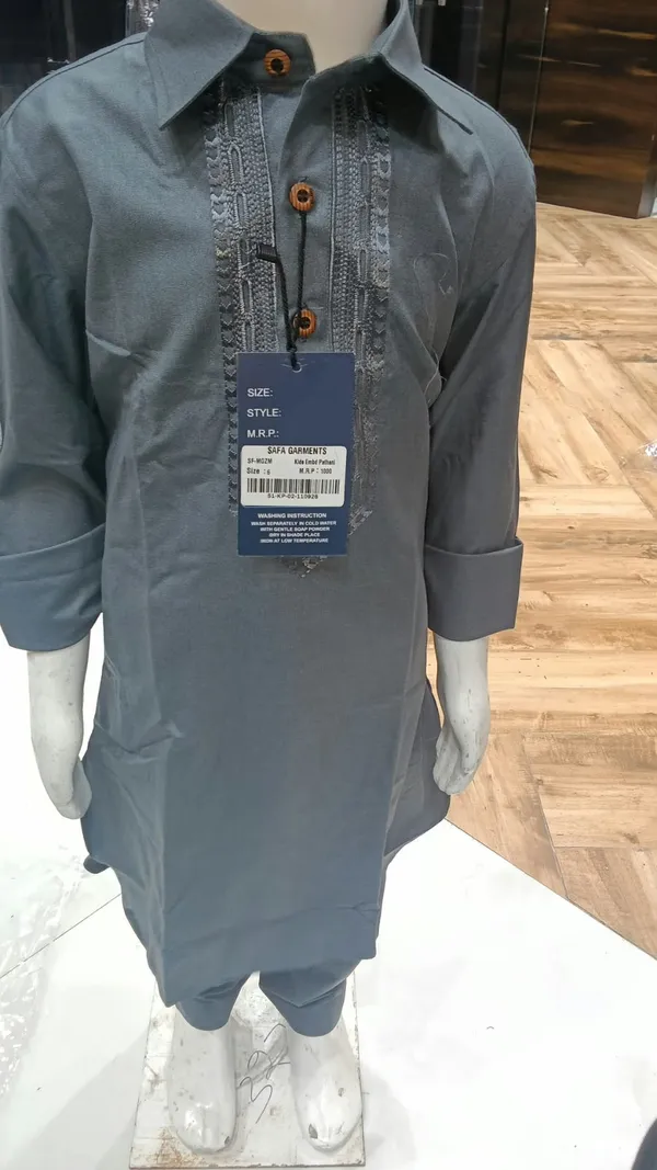 Grey_Embroidered_Pathani_for_Boys(16_YRS)