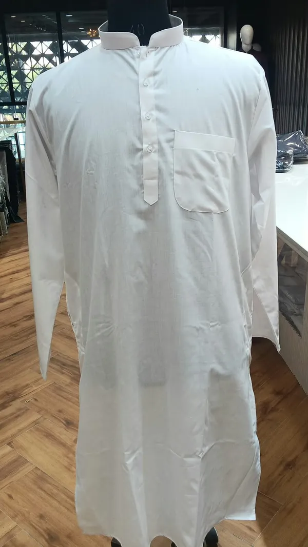 White_Straight_Fit_Long_Sleeve_Kurta_For_Men(46)