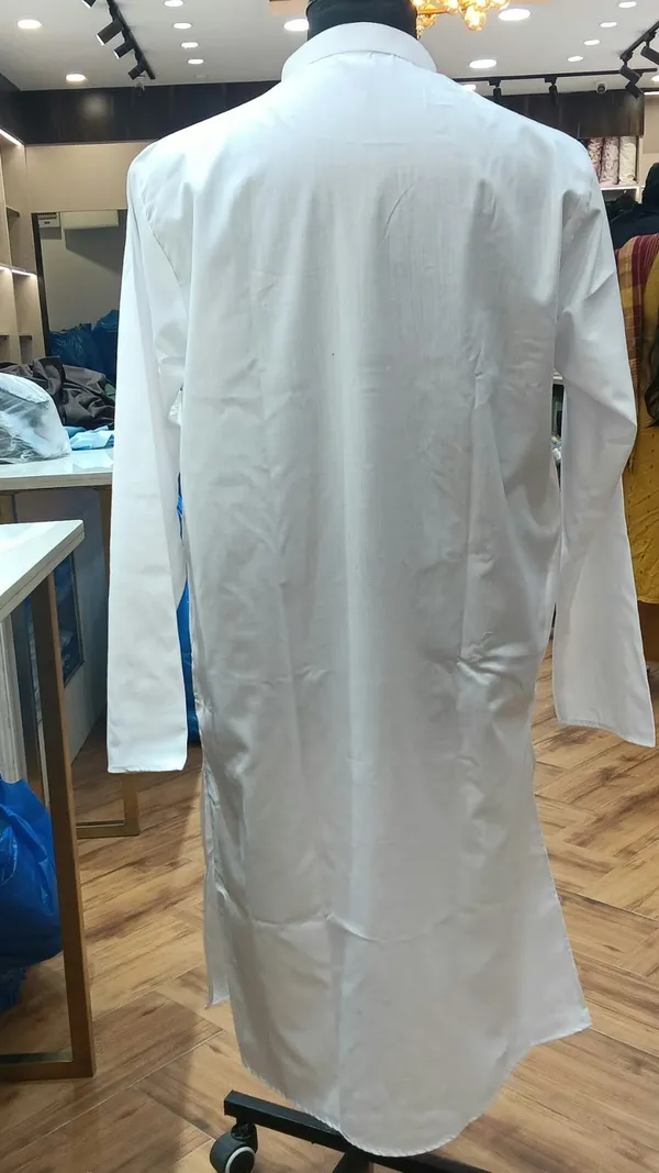 White_Straight_Fit_Long_Sleeve_Kurta_For_Men(46)