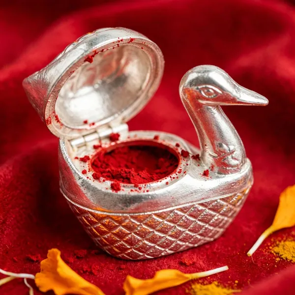 Silver-Tone_Swan_Design_Pooja_Set