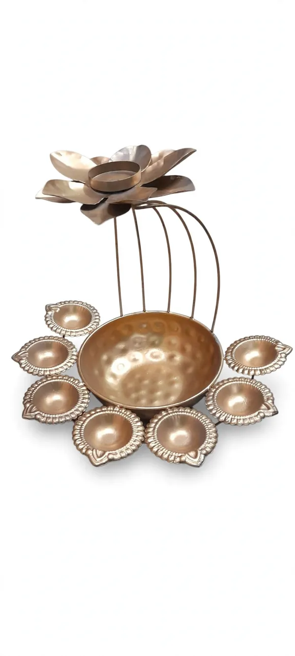 Metal_Lotus_Design_Diya_Urli_With_6_Diyas