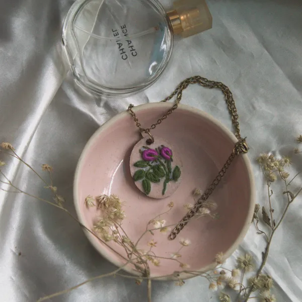 Purple_Cotton_Embroidered_Rose_Bud_Branch_Oval_Pendant_Necklace_For_Women