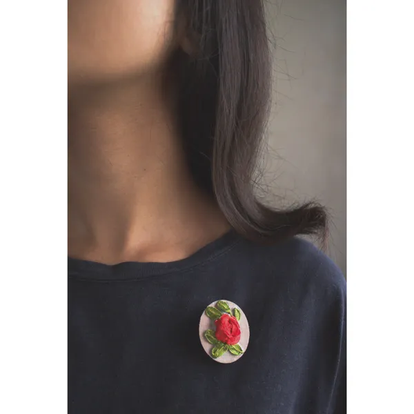 Red_Ribbon_Cotton_Embroidered_Rose_Branch_Oval_Brooch_Pin_For_Women