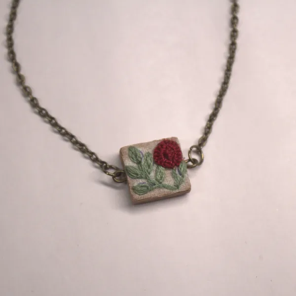 Maroon_Cotton_Embroidered_Rose_Branch_Square_Pendant_Necklace_For_Women
