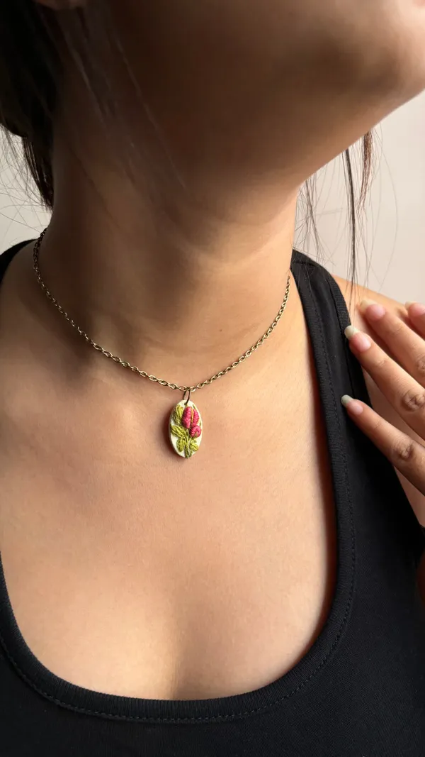 Peach_Cotton_Embroidered_Rose_Buds_Branch_Hollow_Oval_Pendant_Necklace_For_Women
