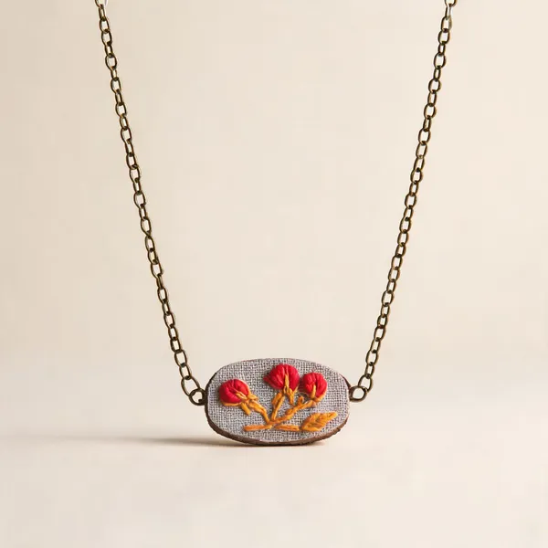 Bright_Red_Cotton_Embroidered_Triple_Rose_Buds_Oval_Pendant_Necklace_For_Women