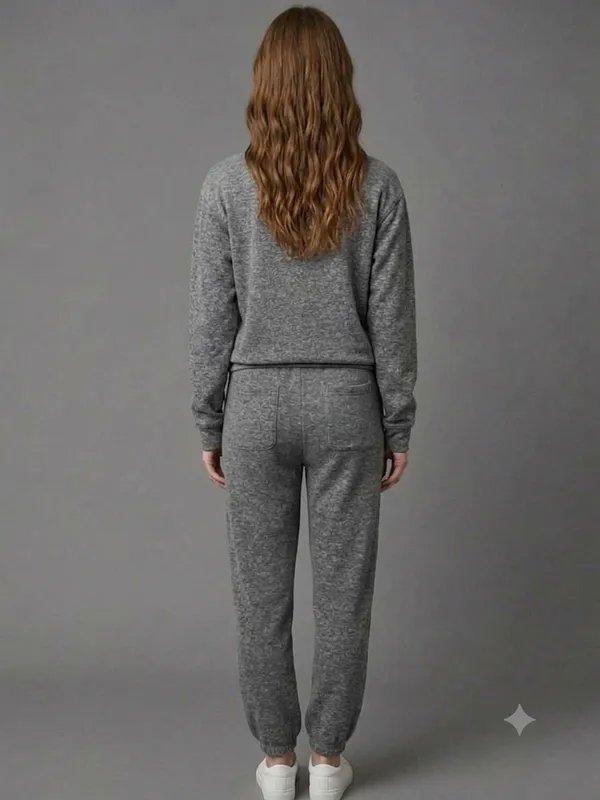 Grey_Full_Sleeve_Lounge_Set_For_Women