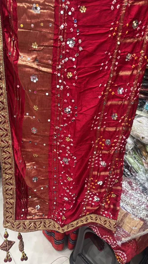 Red_Silk_Embellished_Saree_for_Women