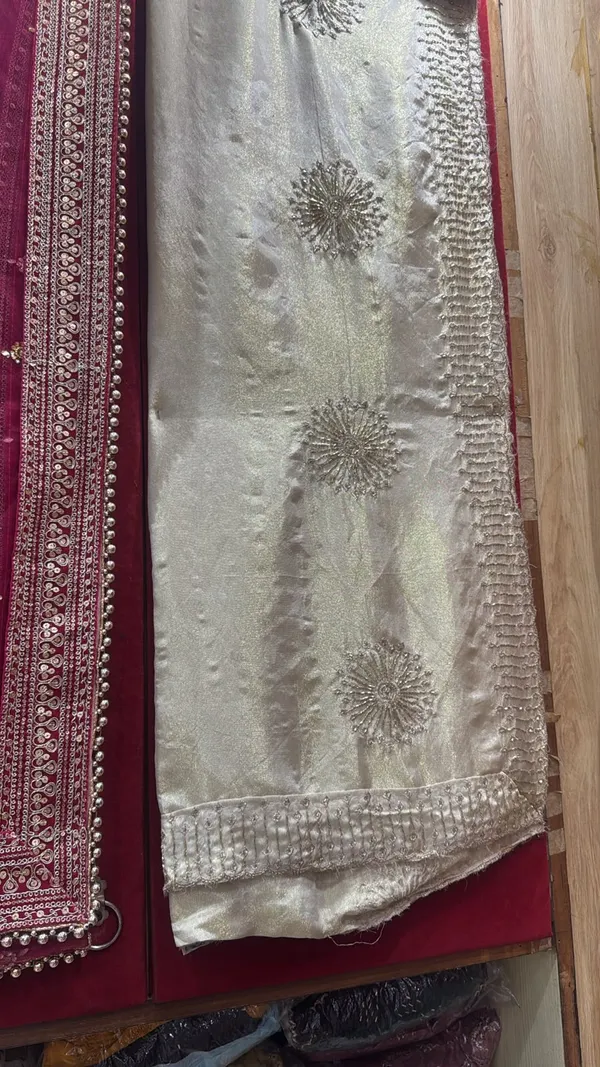 Silver_Embroidered_Saree_for_Women